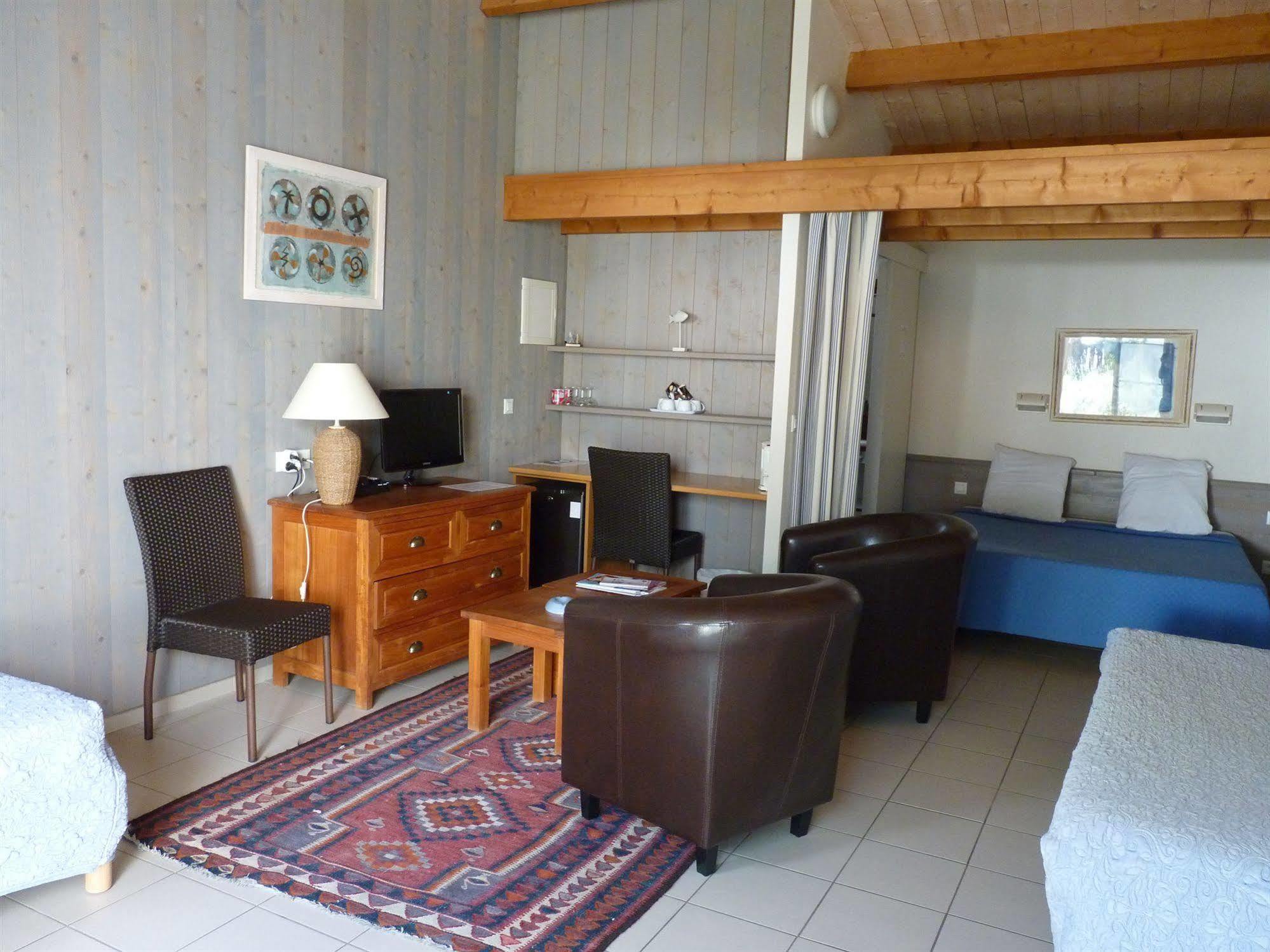 La Villa - Hotel Bien Etre Le Bois-Plage-en-Re Exterior photo