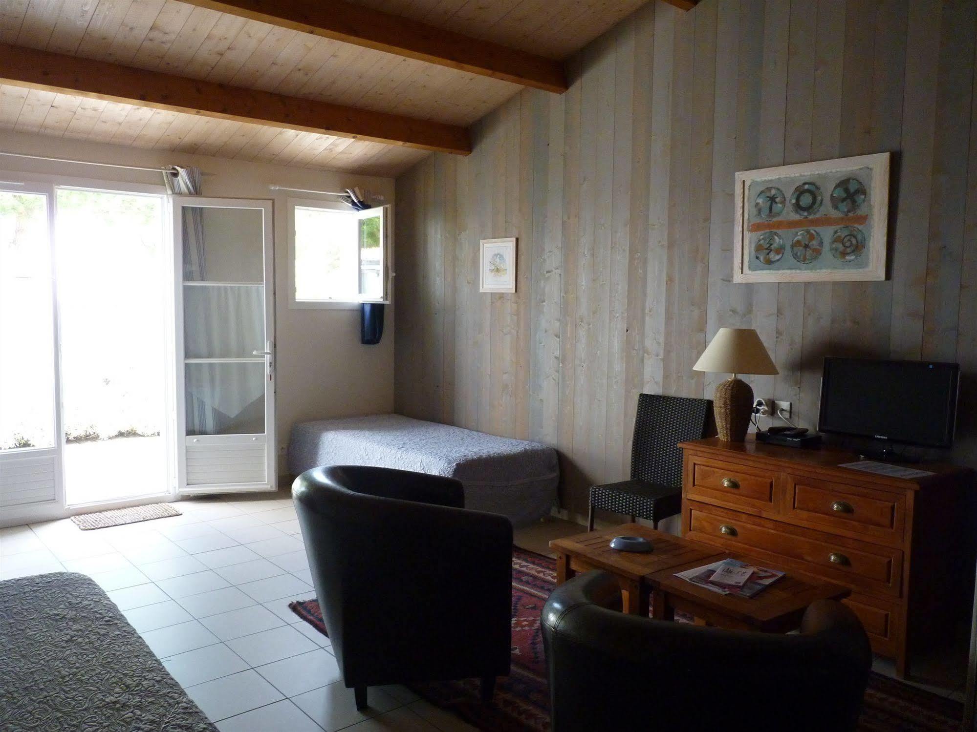 La Villa - Hotel Bien Etre Le Bois-Plage-en-Re Exterior photo